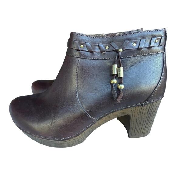 Dansko Dabney Ankle Boot Women size 39 US 8.5-9 Brown Leather - Picture 2 of 6
